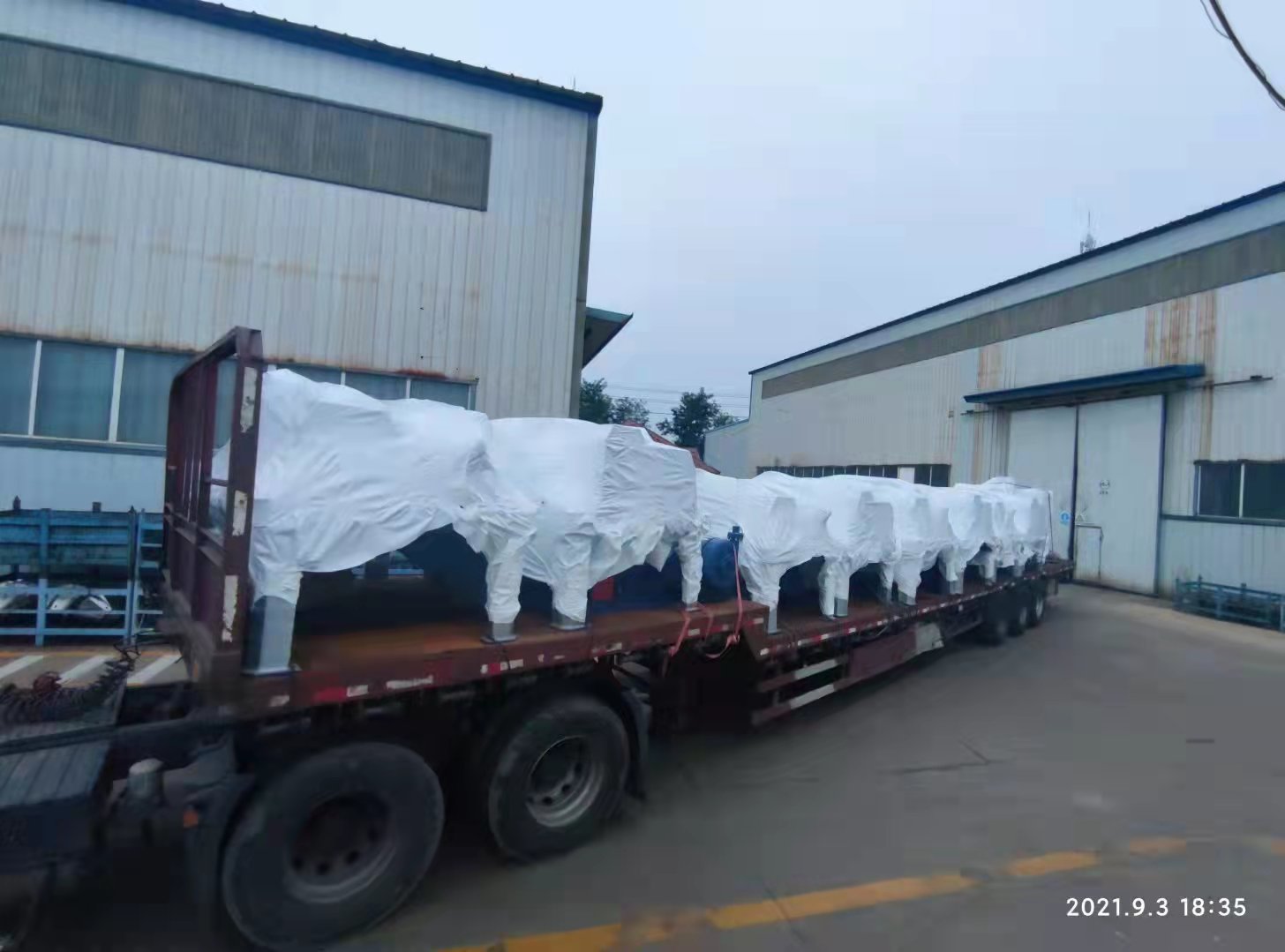2021年9月3日某項目離心機(jī)裝車發(fā)貨